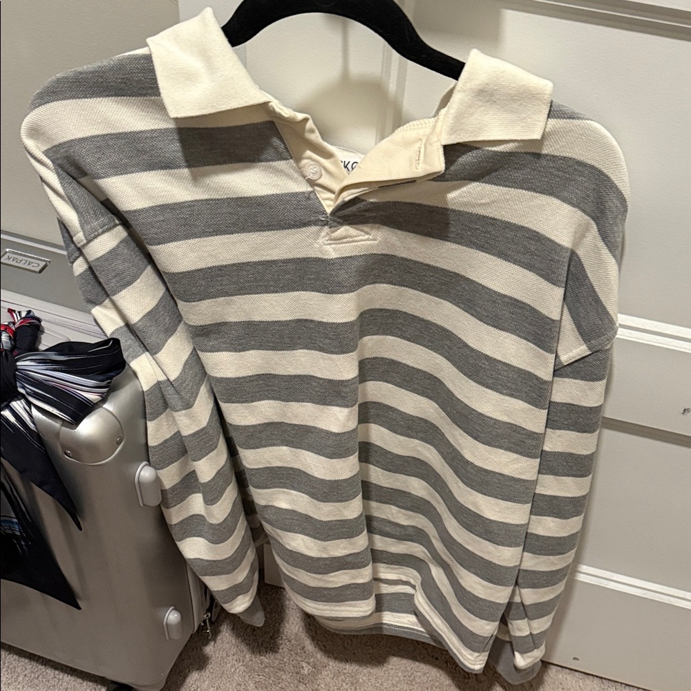 Parke by Chelsea parke Kramer rugby size L/xl Gray Striped long sleeve shirt